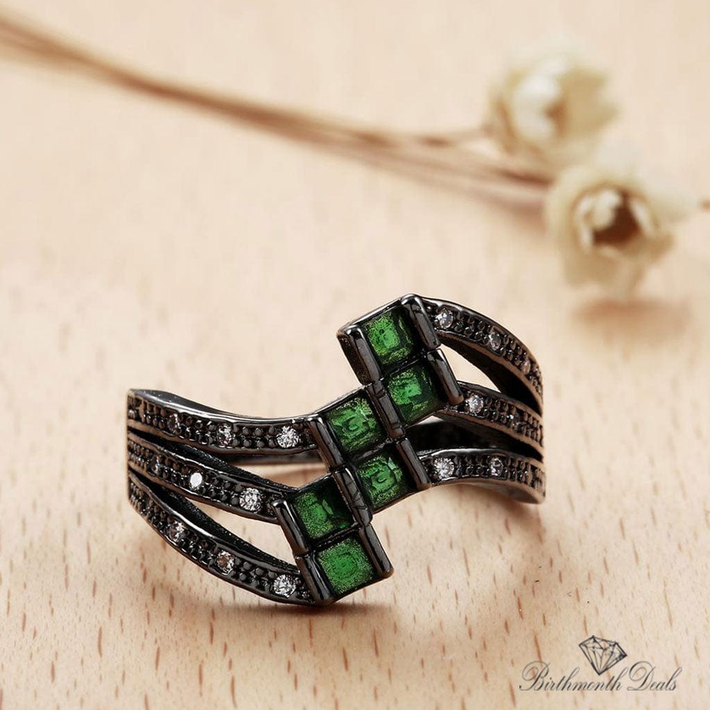 May Emerald Birthstone Ring - Birthmonth Deals