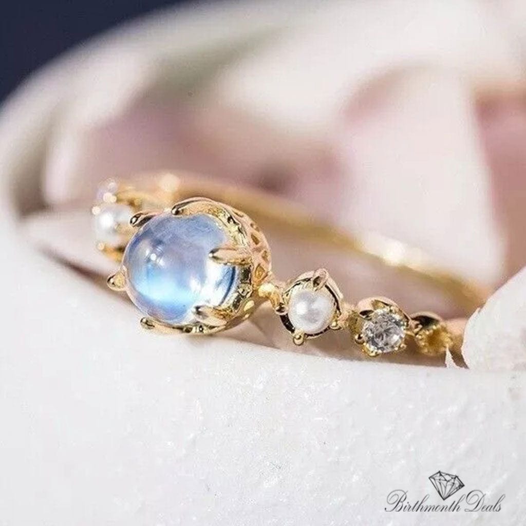 June Moonstone Ring - Birthmonth Deals