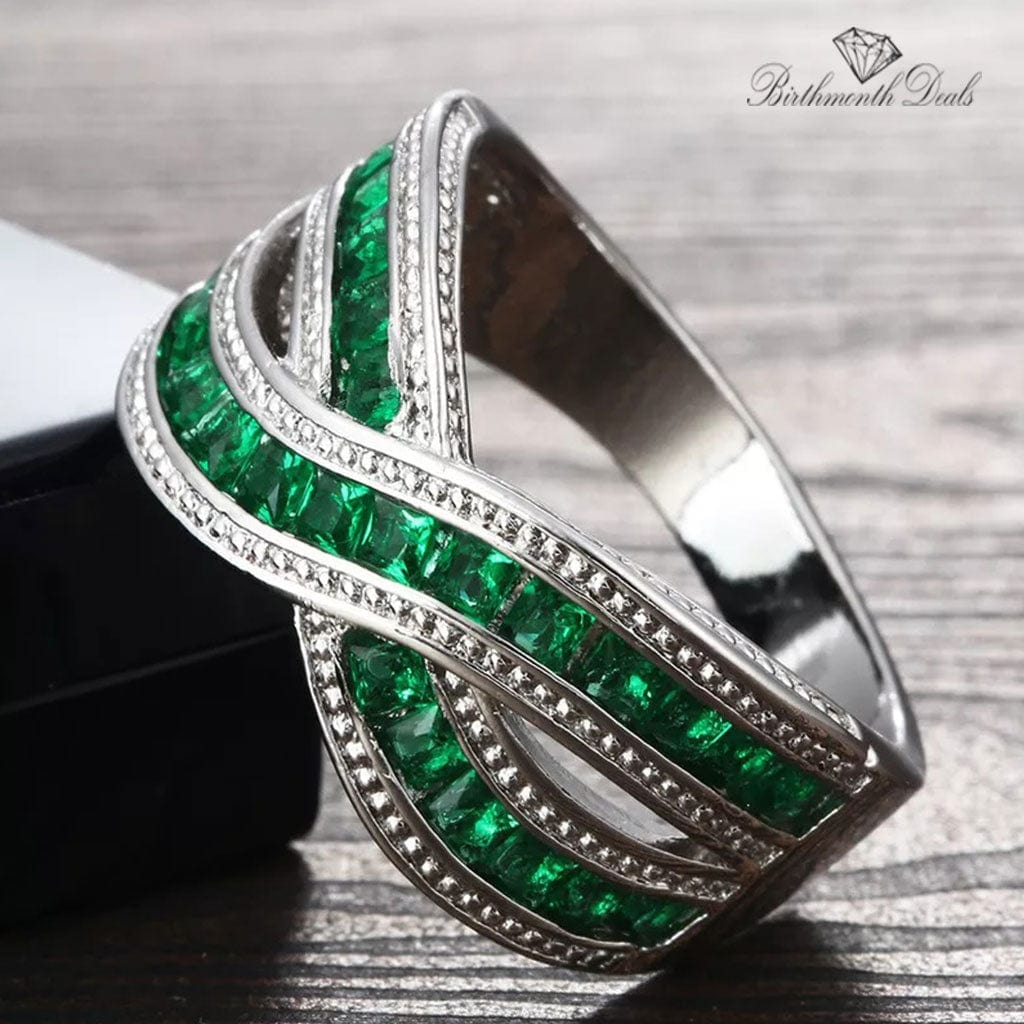 May Emerald Birthstone Ring - Birthmonth Deals