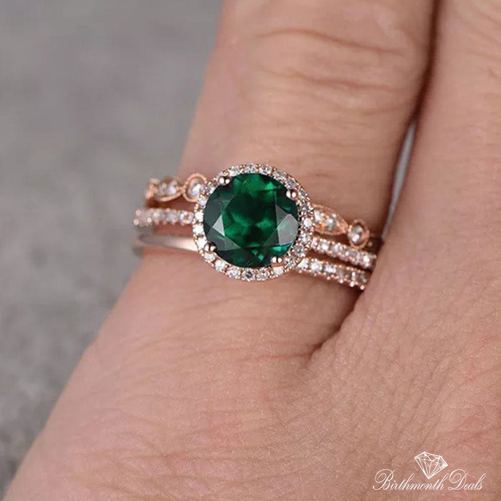 May Emerald Birthstone Ring - Birthmonth Deals