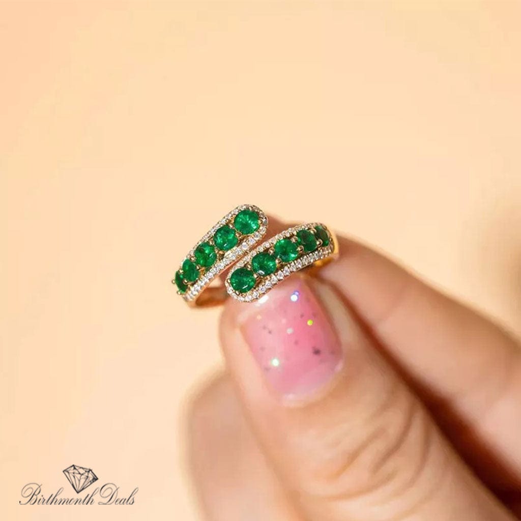 May Emerald Birthstone Ring - Birthmonth Deals