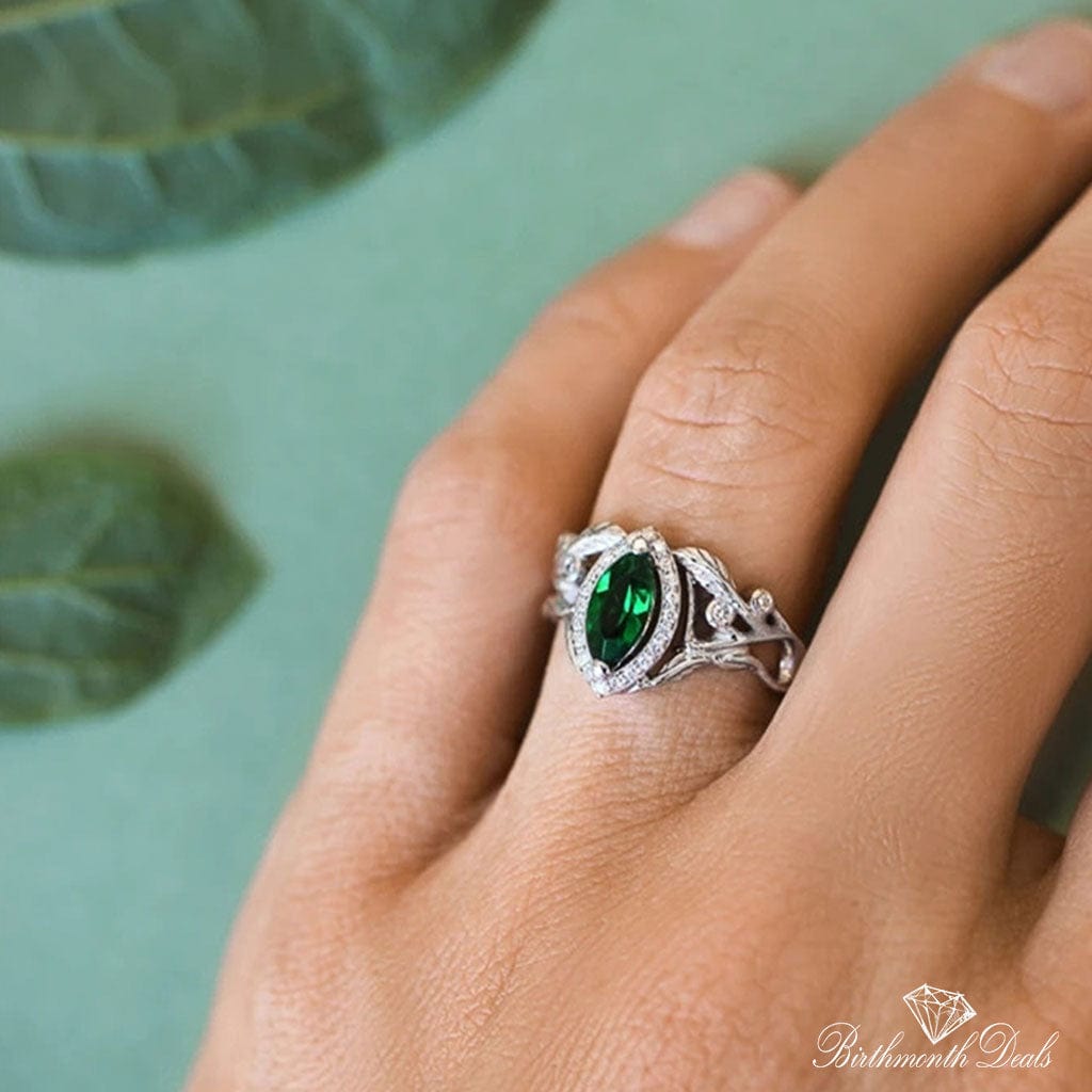 May Emerald Birthstone Ring - Birthmonth Deals