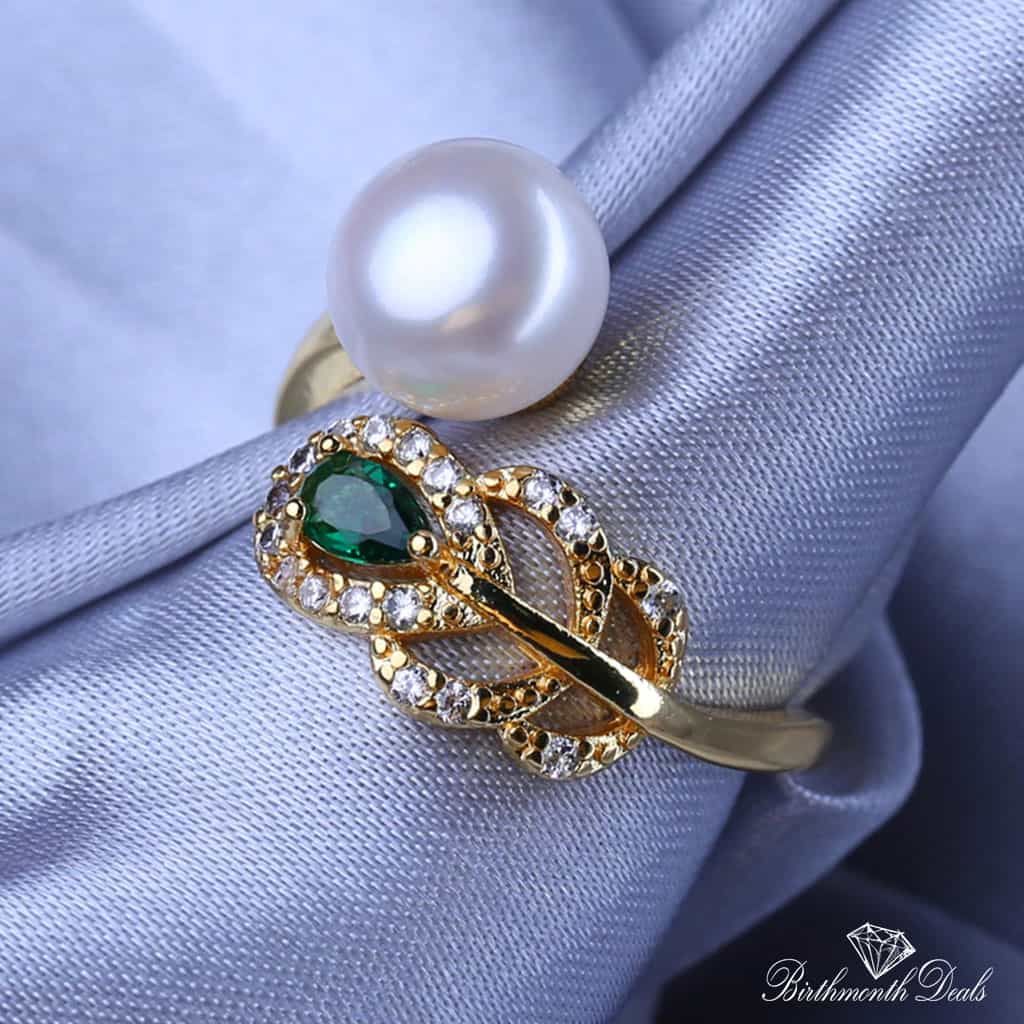 May Emerald Birthstone Ring - Birthmonth Deals