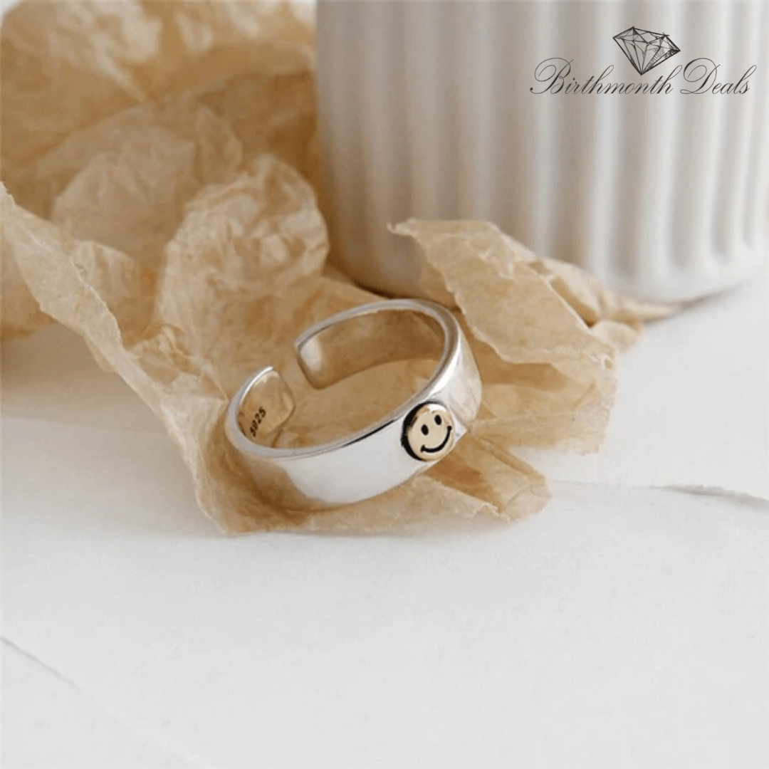 Smiley Face Ring - Birthmonth Deals