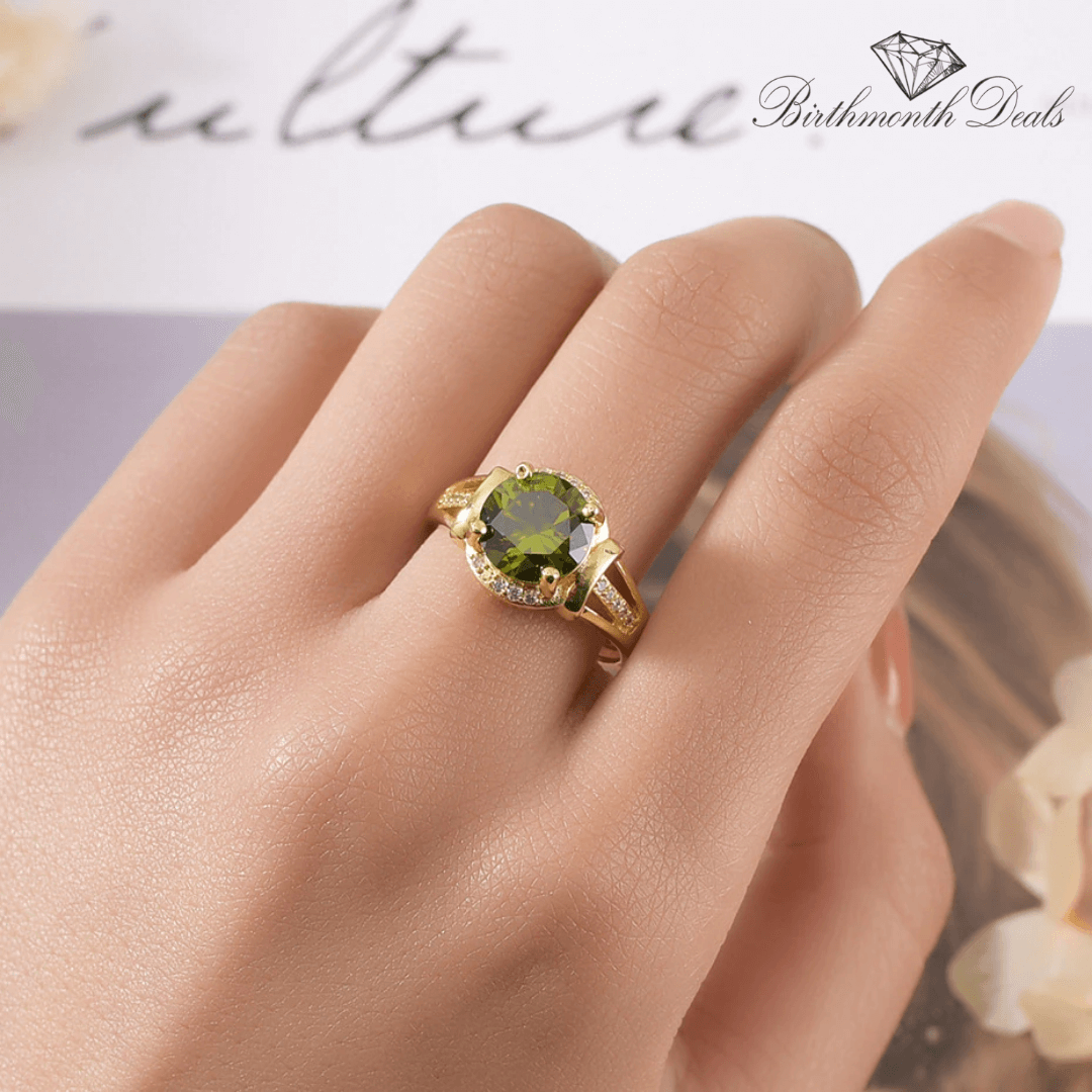 August Peridot Birthstone Ring - Birthmonth Deals