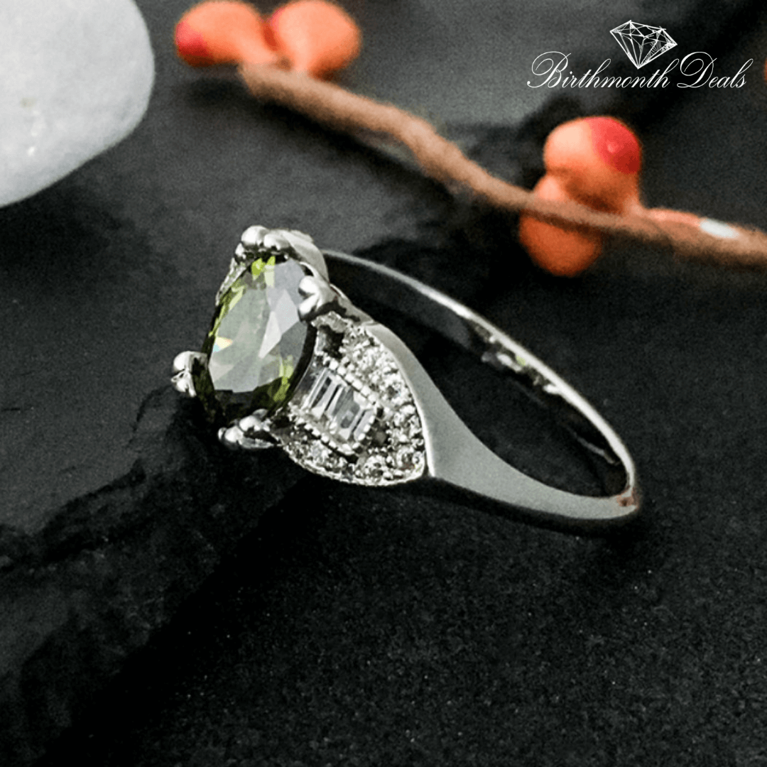 August Peridot Birthstone Ring - Birthmonth Deals