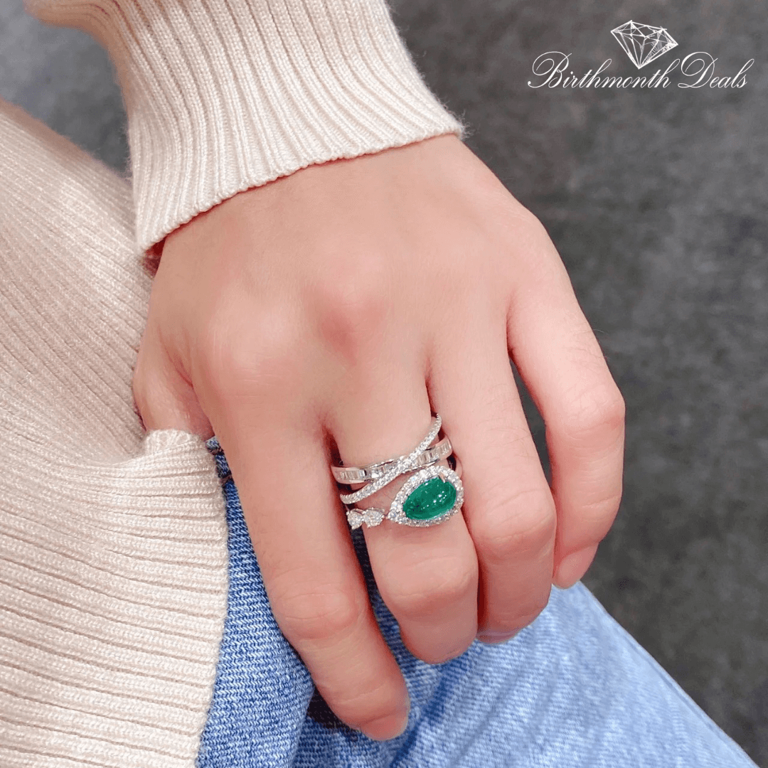 May Emerald Birthstone Ring - Birthmonth Deals