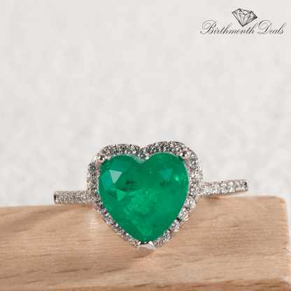 May Emerald Birthstone Ring - Birthmonth Deals