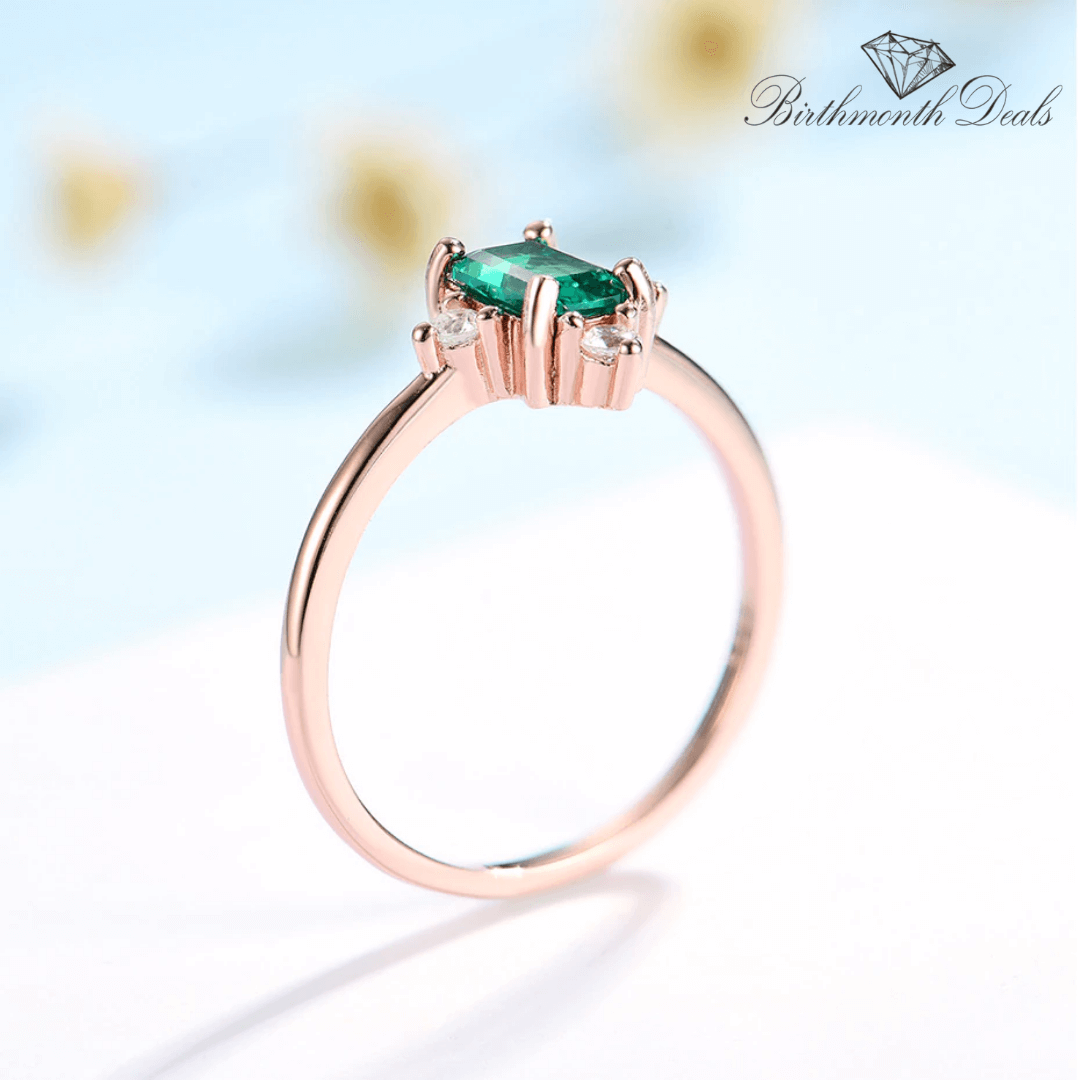 May Emerald Birthstone Ring - Birthmonth Deals