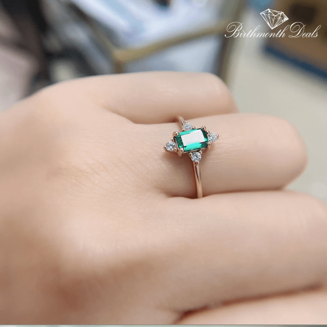 May Emerald Birthstone Ring - Birthmonth Deals