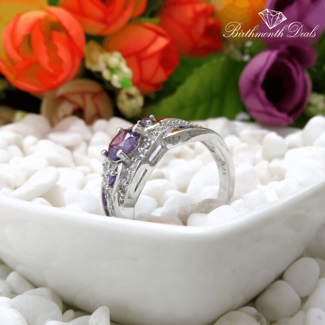 June Alexandrite Birthstone Ring - Birthmonth Deals