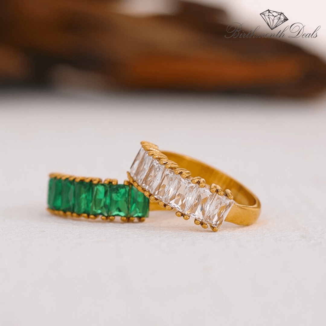 May Emerald Birthstone Ring - Birthmonth Deals