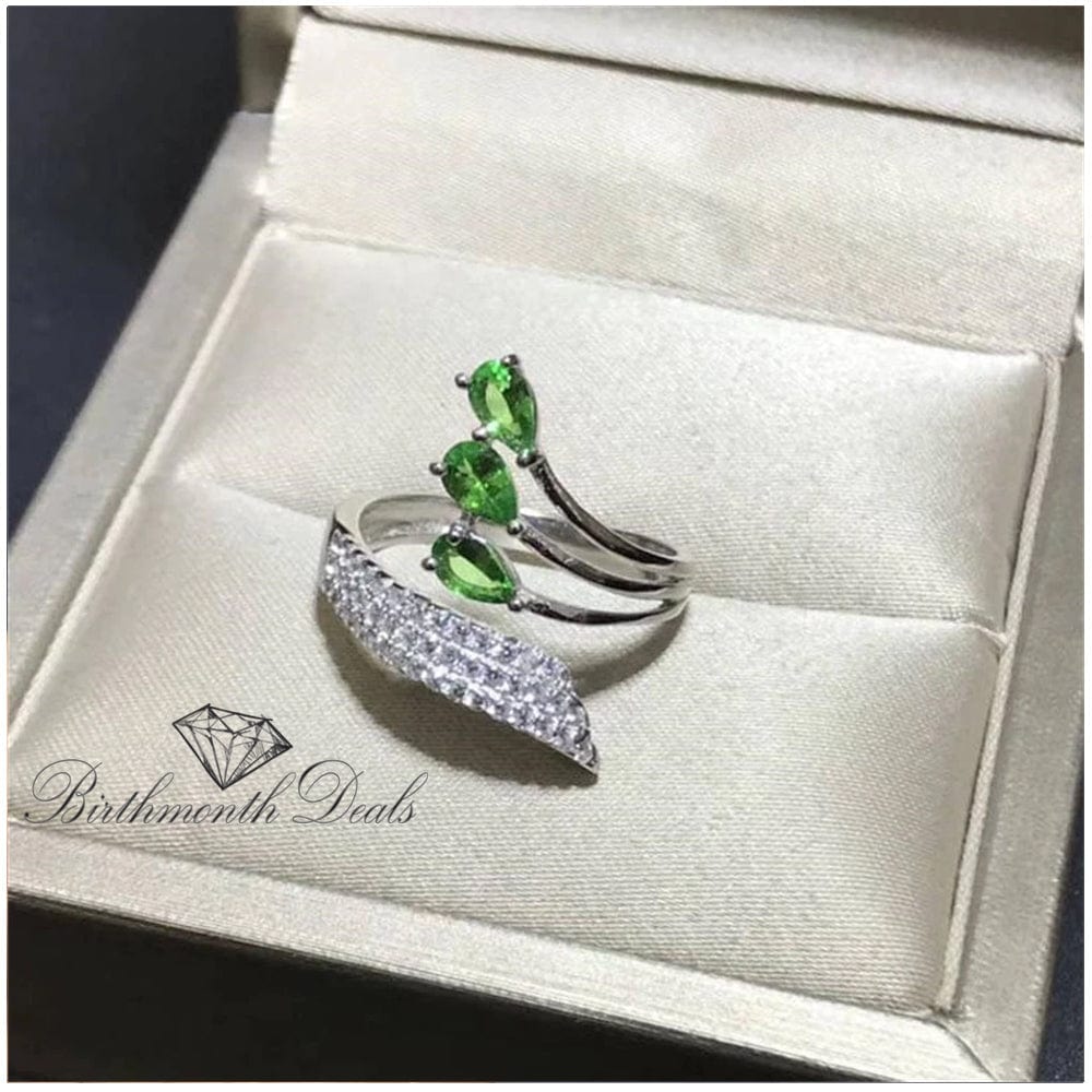 August Peridot Birthstone - Birthmonth Deals