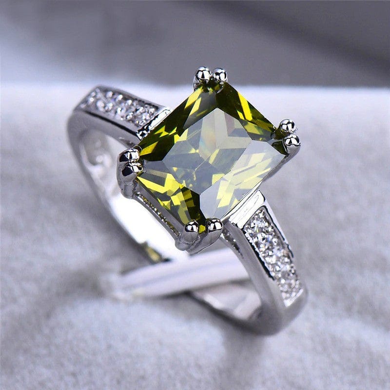 August Peridot Birthstone Ring - Birthmonth Deals