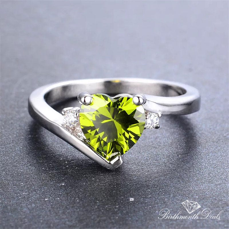 August Peridot birthstone ring - Birthmonth Deals