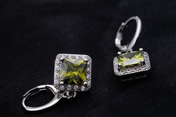 August Peridot Earrings - Birthmonth Deals