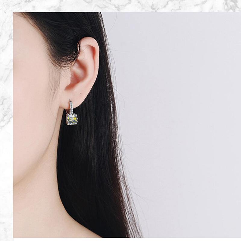 August Peridot Earrings - Birthmonth Deals