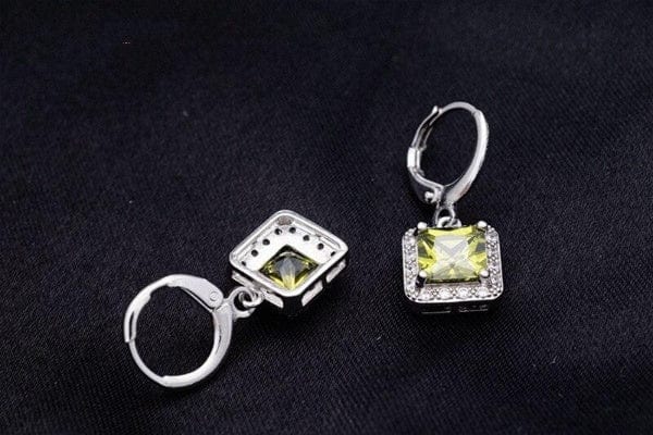 August Peridot Earrings - Birthmonth Deals