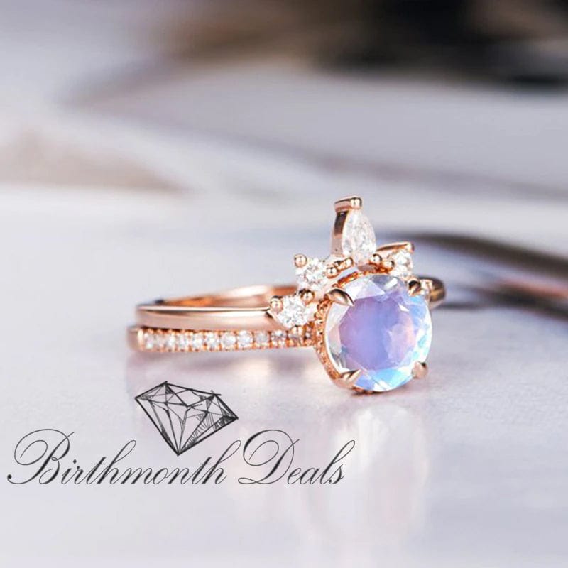 June Moonstone Ring - Birthmonth Deals