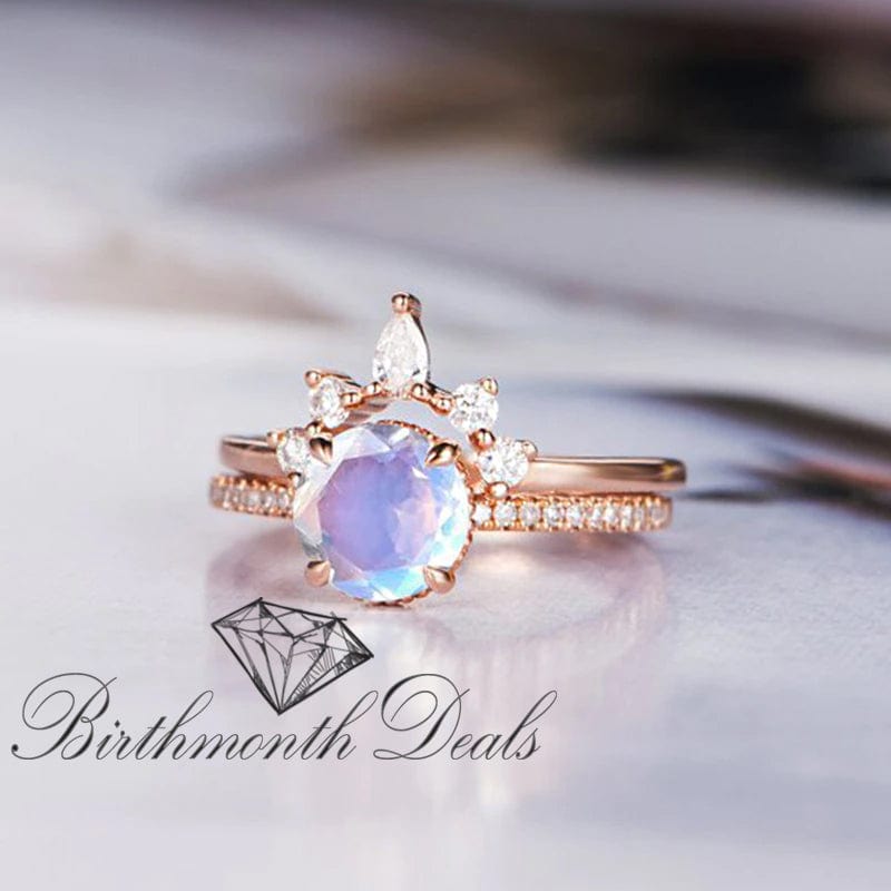 June Moonstone Ring - Birthmonth Deals