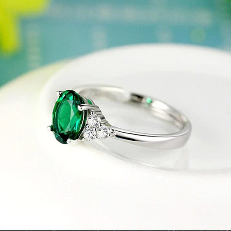 May Emerald Birthstone Ring - Birthmonth Deals