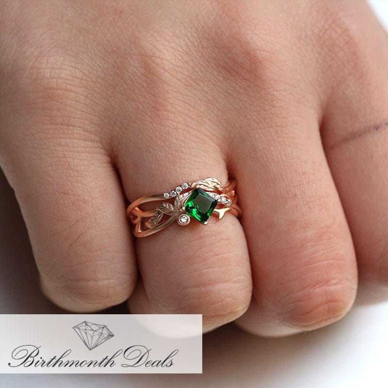 May Emerald Birthstone Ring - Birthmonth Deals