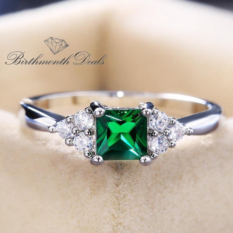 May Emerald Birthstone Ring - Birthmonth Deals