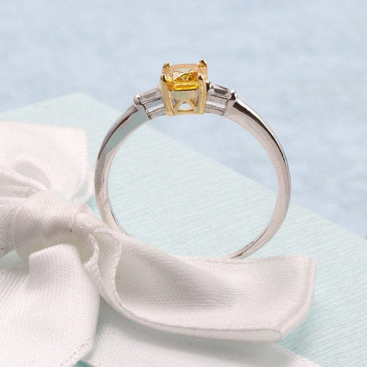 November Topaz Birthstone Ring - Birthmonth Deals