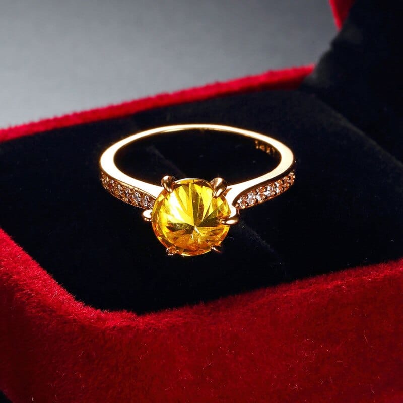 November Topaz Birthstone Ring - Birthmonth Deals